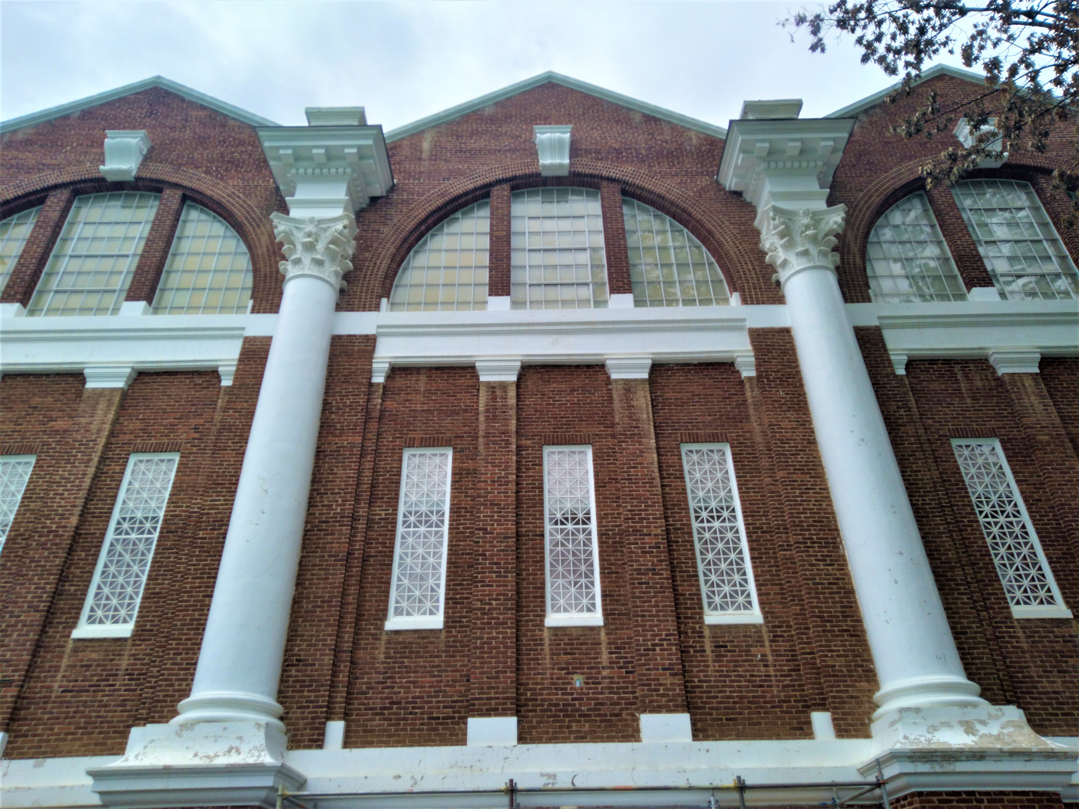 Side view of UVA memorial gym